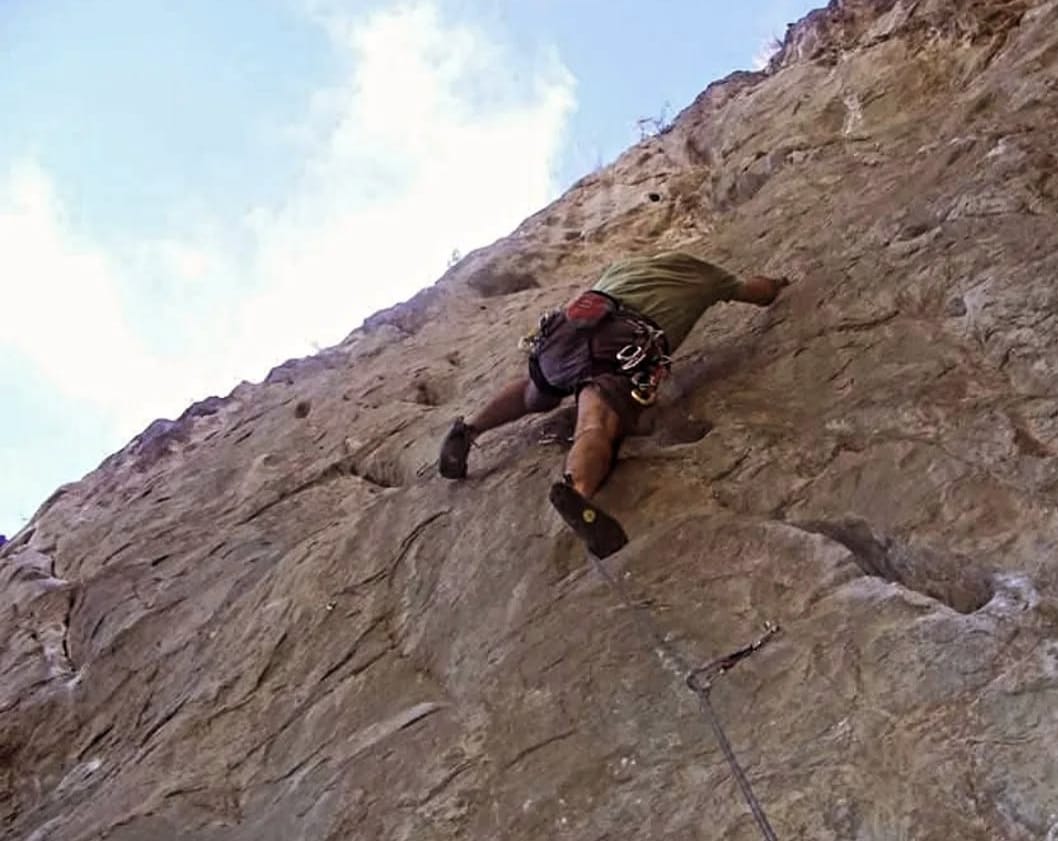 Escalada en Mendoza Cajón de Arenales con guía